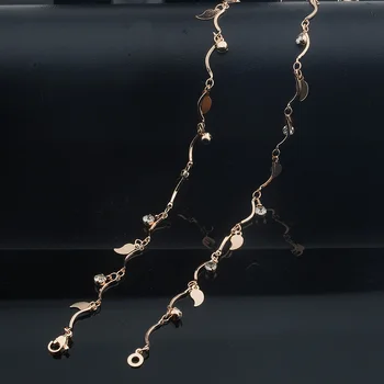 Женское длинное ювелирное ожерелье из половины хрустального листа из розового золота 585 пробы. Изображение