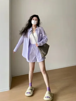 Летний комплект спортивной одежды с солнцезащитным кремом, женская Корейская мода, уменьшающая возраст, фиолетовая рубашка с длинным рукавом, шорты, повседневный комплект из двух предметов для ленивых Изображение