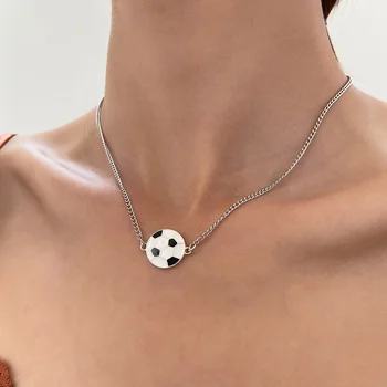 Спортивное футбольное ожерелье для женщин, Высококачественная футбольная подвеска, Регулируемое футбольное колье из тяжелого металла для подарка мальчику Изображение